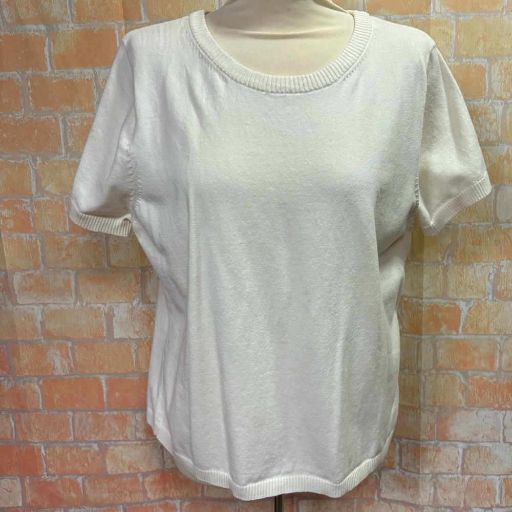 Basic Editions Vintage 90’s Short Sleeve Sweater